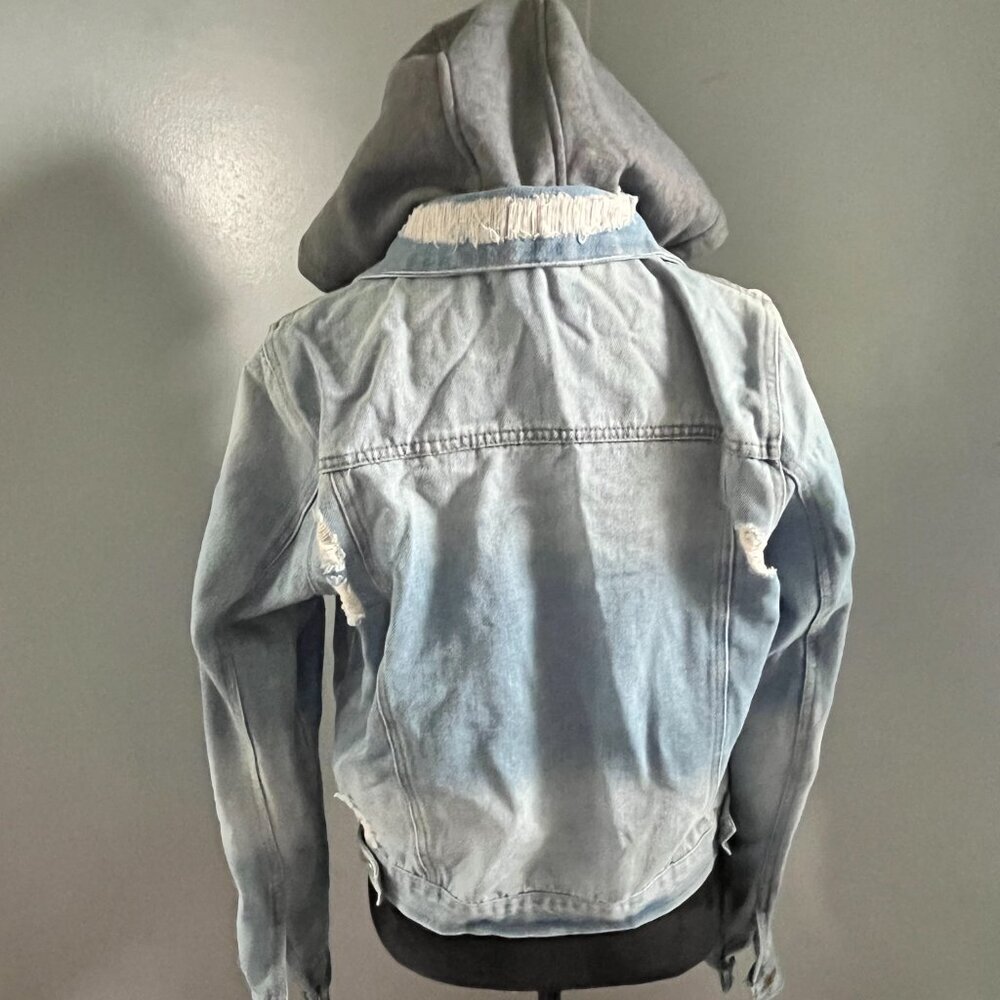 Ci Sono Denim Jacket, Removable Hood, Distressed, Size Large, Style DJK161 - Picture 2 of 10